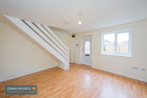 Sitting Room- click for photo gallery